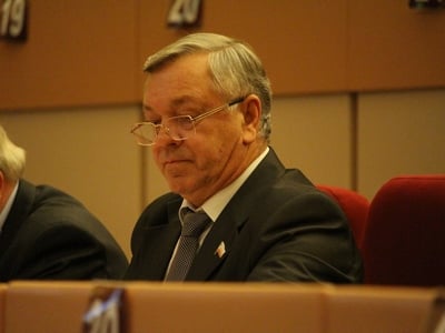 Александ Сундеев предложил рассмотреть результаты работы комиссии на заседании думы