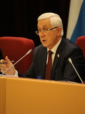 Владимир Капкаев сказал, что обращение будет рассмотрено на комиссии и результаты будут доложены на следующем заседании фракции