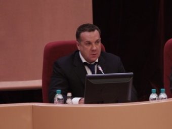 Депутат гордумы Олег Комаров обвинил Олега Грищенко в незнании федерального закона