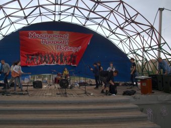 Сильный ветер сорвал рок-концерт в Балашове