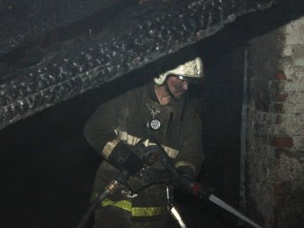 Обстоятельства смерти человека во время пожара в Энгельсе изучают следователи