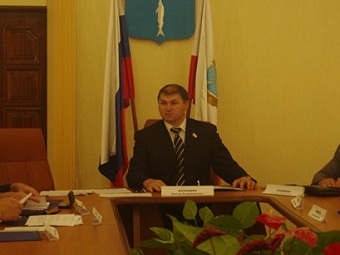 Депутат Володин предложил выбрать между детскими площадками и референдумом