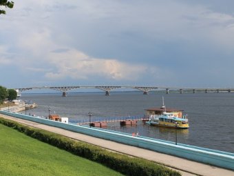 В Саратове объявлены аукционы на ремонт моста и причальной стенки набережной
