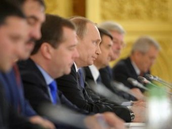 Владимир Путин раскритиковал регионы за «хаотичное» исполнение бюджетов