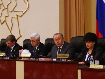 Губернатор Радаев попросит федерацию оставить половину акцизов на табак в регионе