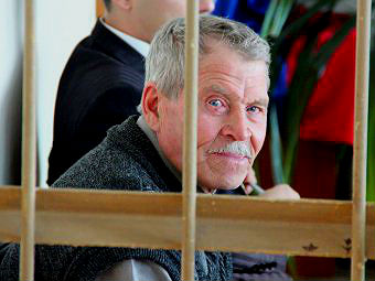 Заводской суд изменил меру наказания осужденному за экстремизм 73-летнему жителю Саратова