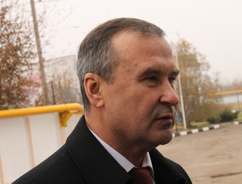 Депутат Евгений Шлычков написал заявление о сложении полномочий