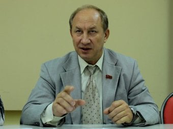 Рашкин инициирует референдум о восстановлении памятника Дзержинскому на Лубянке