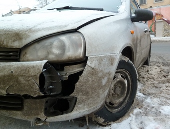 На трассе Саратов-Тамбов в результате столкновения двух автомобилей в больницы доставили трех мужчин