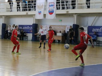 «Зенит-Саратов» уверенно переиграл «Ухту» в первом четвертьфинальном матче Высшей лиги