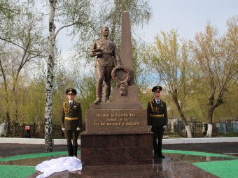 Радаев, Грищенко и Фролов открыли в Саратове новый монумент воинам-победителям