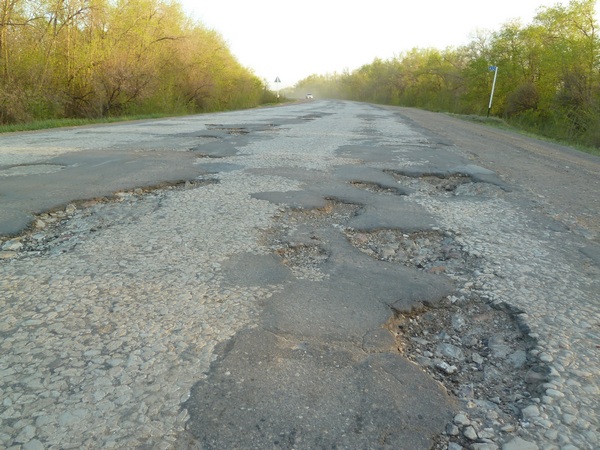 Губернатор объявил о начале массового ремонта автотрасс региона в рамках Года дорог