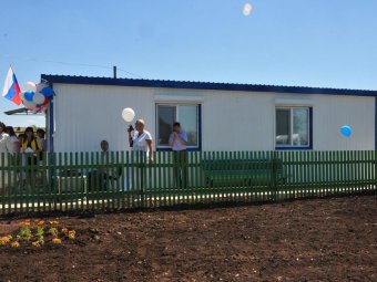 В селе Наумовка Валерий Радаев открыл фельдшерско-акушерский пункт стоимостью 2,5 миллиона рублей