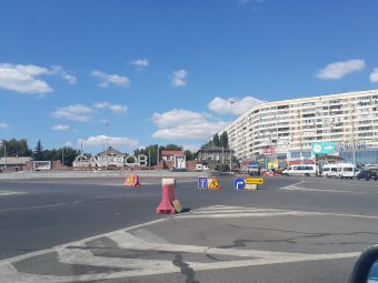 Перекрыта часть Славянской площади. Фото