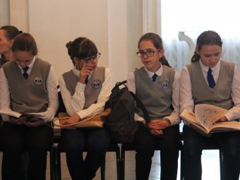 Школьники из семи районов области соревнуются в литературно-музыкальном брейн-ринге