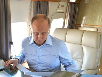 Владимир Путин запретил федеральным чиновникам летать в командировки рейсами иностранных перевозчиков