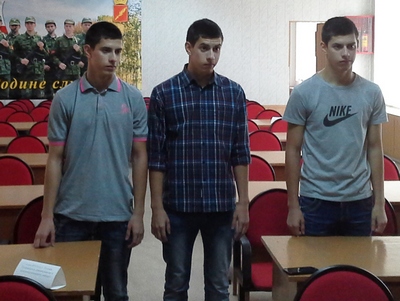 В Вольске три брата-близнеца пошли в армию по контракту