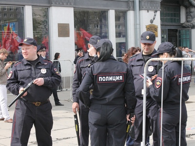 Покой саратовцев в новогоднюю ночь будут охранять 2500 полицейских