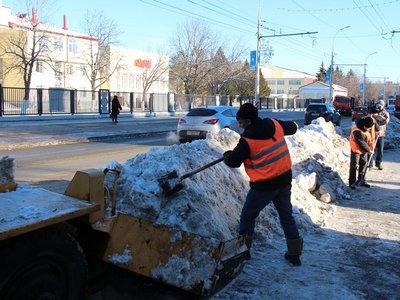 Валерий Сараев пообещал освободить Саратов от снега до конца недели