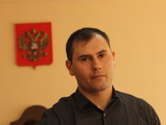 В день «избиения» Сергея Хмелева потерпевший сидел дома в одиночестве