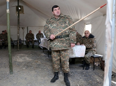 В зоне карабахского конфликта начались активные боевые действия. Сообщается о потерях среди военных и гражданского населения