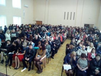 Участники публичных слушаний по поводу застройки Саратова начали спорить еще до начала мероприятия