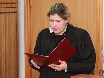 Признавшая виновным оппозиционера Андрея Калашникова саратовская судья ушла на повышение в Энгельс