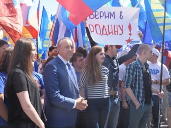 Валерий Радаев на праздновании Дня России: «Только ответственный труд каждого на своем месте может сделать нашу Россию великой»