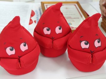 В Саратове отпраздновали появление двадцатитысячного донора крови
