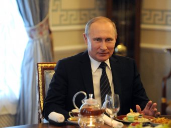 Президент подписал закон о выплате 25 тысяч рублей из маткапитала