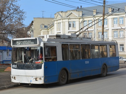 Из-за демонтажа рельсов в центре Саратова закрываются два троллейбусных маршрута