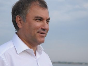 Встречу властей Саратова с лодочниками перенесли на неопределенный срок из-за Володина