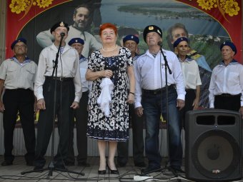 На фестиваль «Саратовские дедушки» приехали участники из десяти районов области
