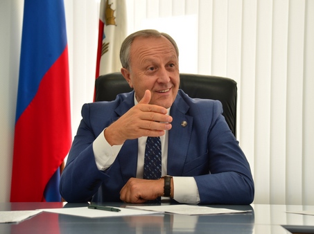 Валерий Радаев пригрозил отставкой новому главе администрации Заводского района 