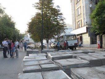 Из-за реконструкции улицы Волжской в центре Саратова введут ограничения для автотранспорта