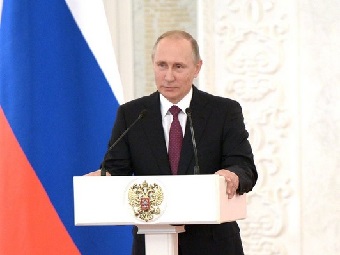 Владимир Путин оценил заслуги двух саратовских врачей перед государством