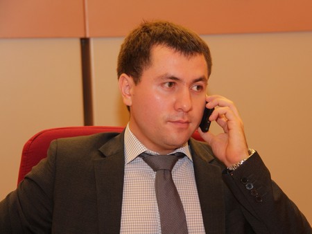 Избрание депутата Чернова на пост зампреда комиссии по строительству окончилось скандалом