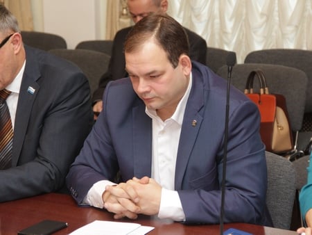 Дмитрий Кудинов рассказал депутатам о состоянии Кумысной поляны