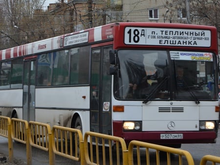 Пассажиры уличили водителя автобуса №18Д в опасном вождении
