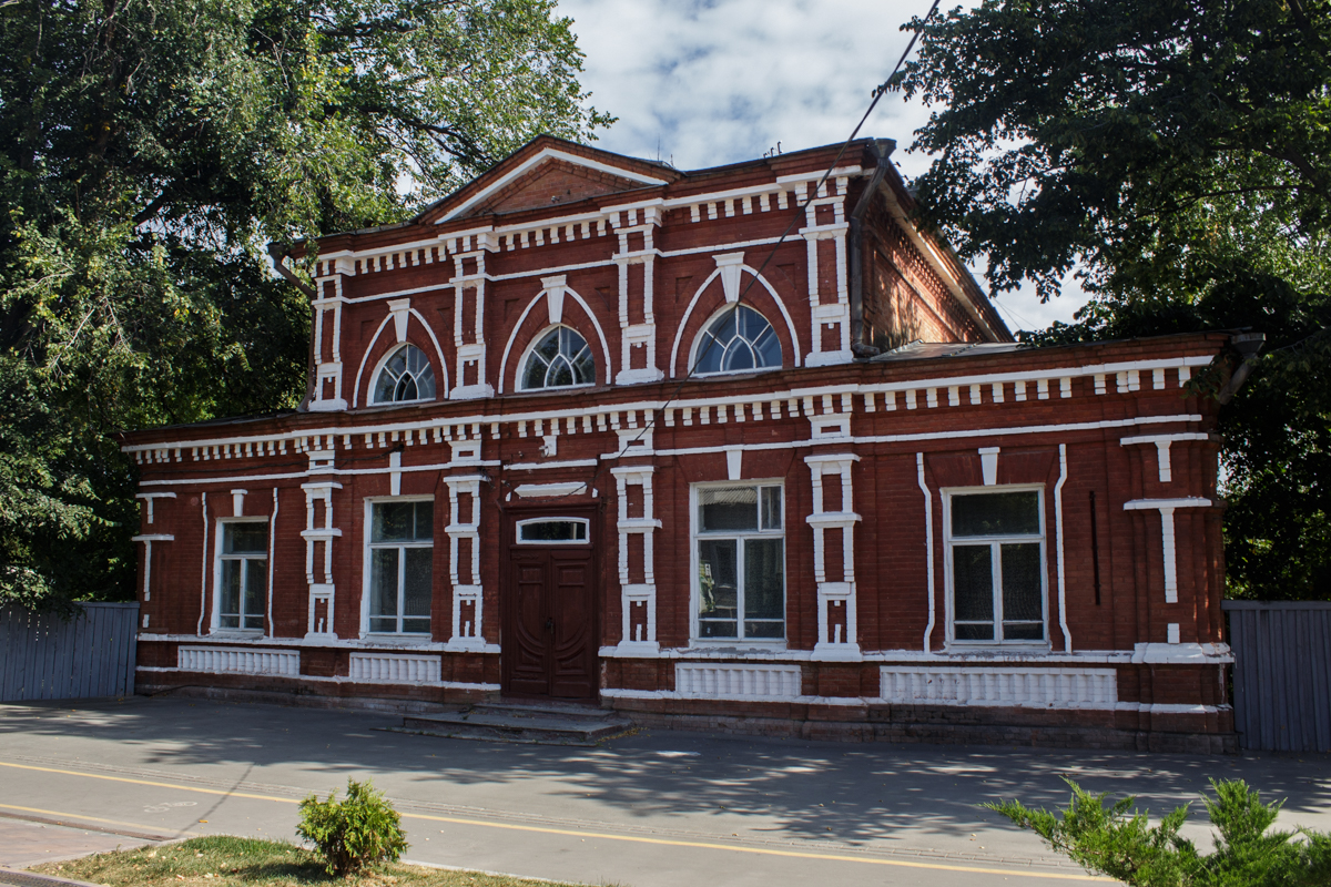 Что «разбазарили» в Вольске? Рассказ о том, какие социальные объекты попали  в частные руки и все ли они нужны городу