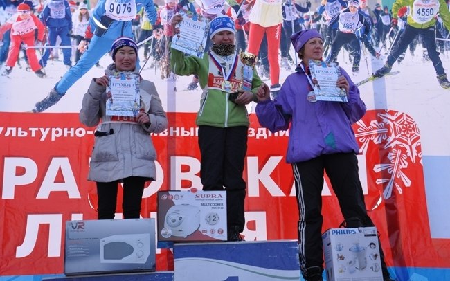 «Саратовская лыжня-2014», награждение победителей забега для СМИ. Фото – архив ИА «Свободные»