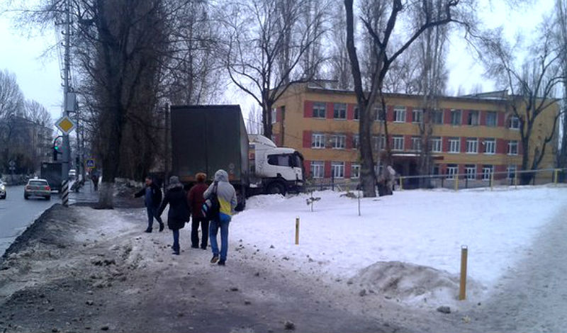 В результате аварии никто не пострадал.