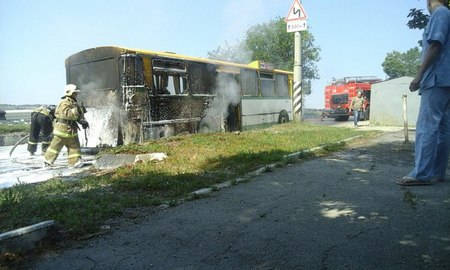 Горящий автобус