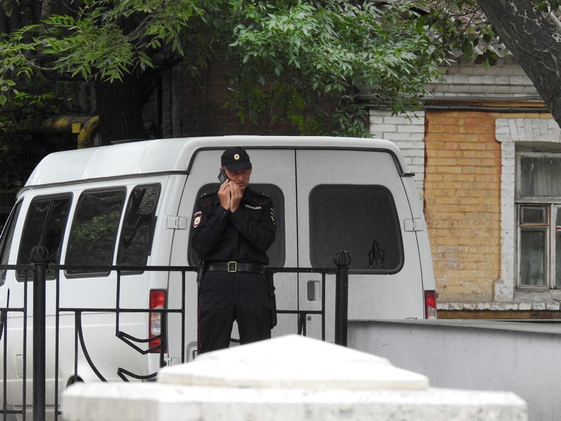 Полиция в сквере Янковского.jpg