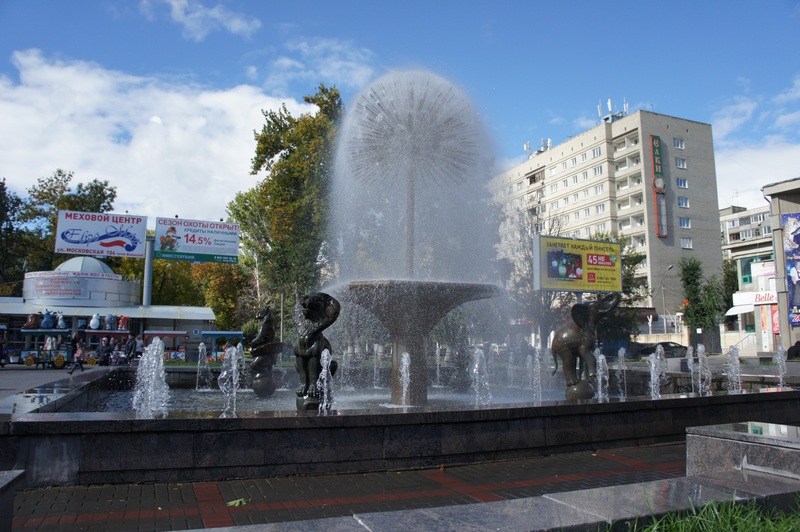 Саратовский фонтан «Одуванчик»