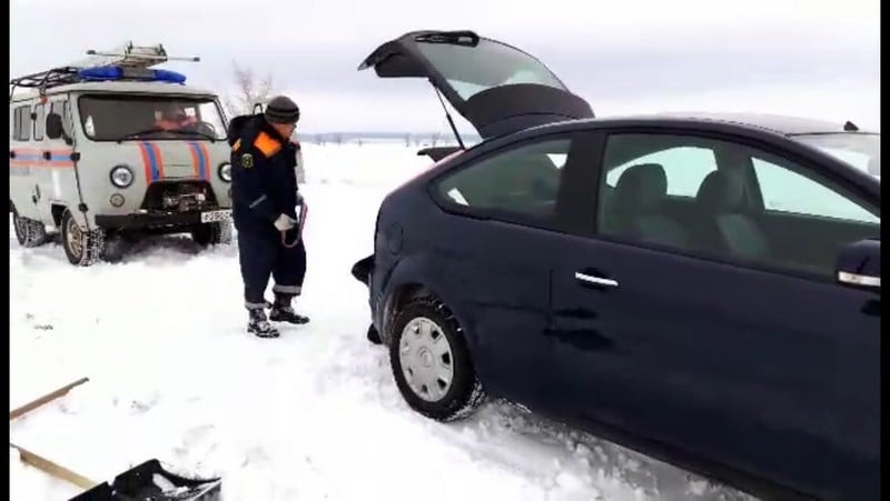 Спасение водителя в Марксовском районе