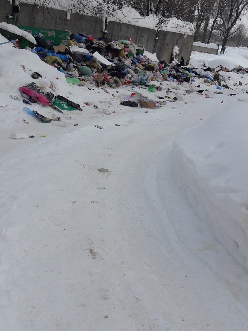 Невывезенные ТКО в Заводском районе.jpg