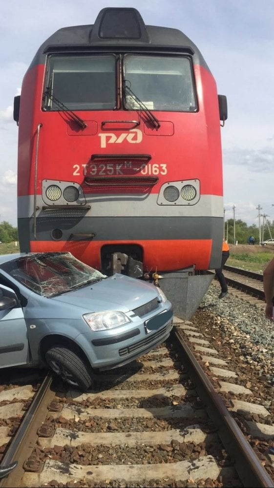 ДТП с поездом у поселка Новопушкинское