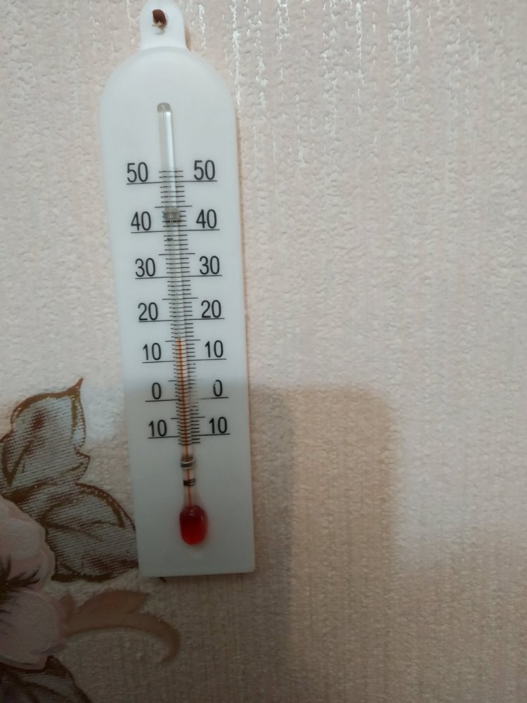 Температура воздуха в одной из квартиру энгельсской Летки