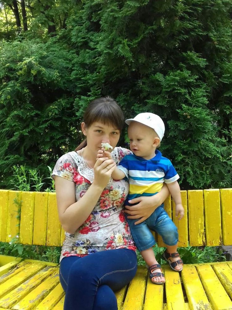 Елена Перфилова с сыном Богданом во время первого обследования в Москве. Фото предоставлено семьёй